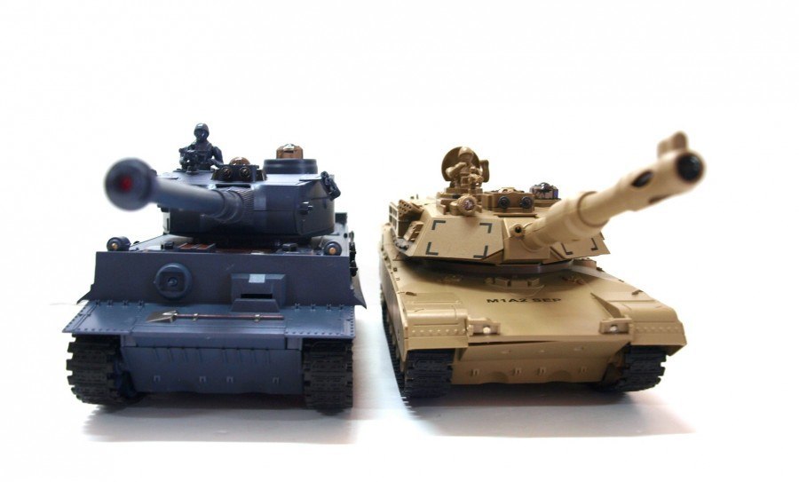Zestaw wzajemnie walczących czołgów PK German Tiger i Abrams M1A2 1:28